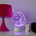 Luminária LED de unicórnio personalizada com nome iluminado.